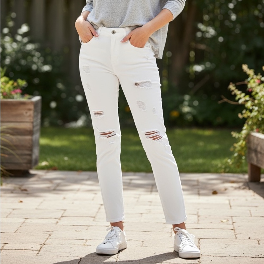 Hollister White Ripped High‎ Rise Super Skinny Jeans THRASHED